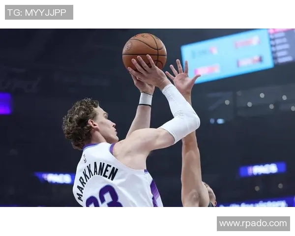 15日火箭对阵爵士精彩直播全程回顾与赛后分析